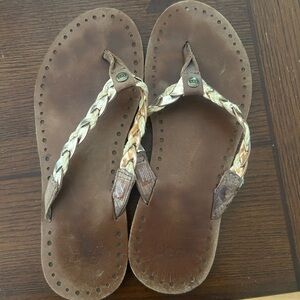 Women’s UGG sandals size 7